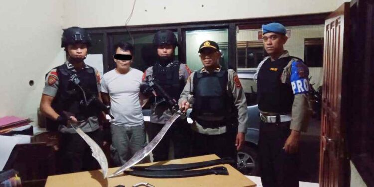 Bawa Airsoft Gun dan Sajam, Tim Anoa Amankan Sangadi Kolingangaan