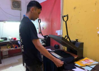 Raup Untung Jutaan Sebulan, Rico Konsisten Berbisnis Sablon Kaos