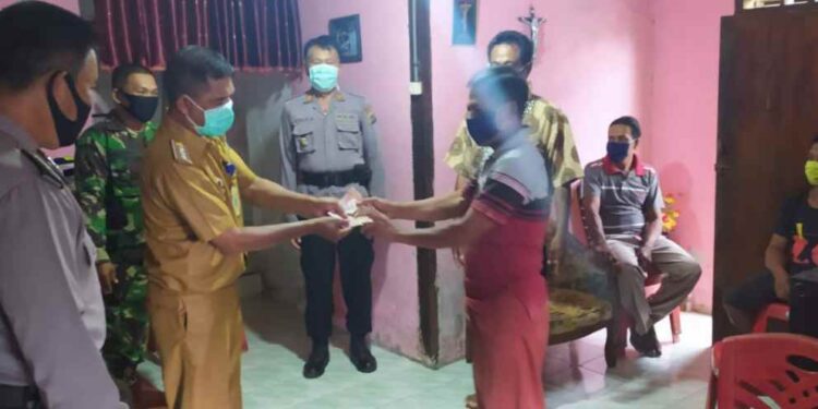 Masyarakat Sangtombolang Mulai Terima BLT