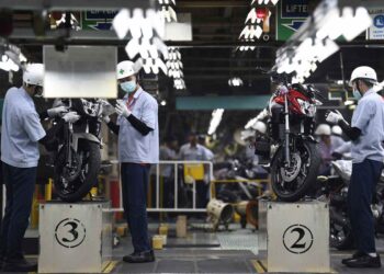 Yamaha Hentikan Produksi Akibat Kekurangan Bahan Baku