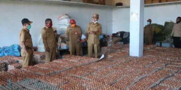 Bupati Tinjau Kesiapan Bantuan Logistik untuk Warga Bolsel Sebelum Disalurkan 