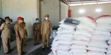 Bupati Tinjau Kesiapan Bantuan Logistik untuk Warga Bolsel Sebelum Disalurkan 