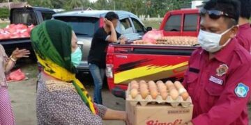 BKPSDM Bolsel Salurkan Sembako untuk Desa Linawan Satu dan Induk