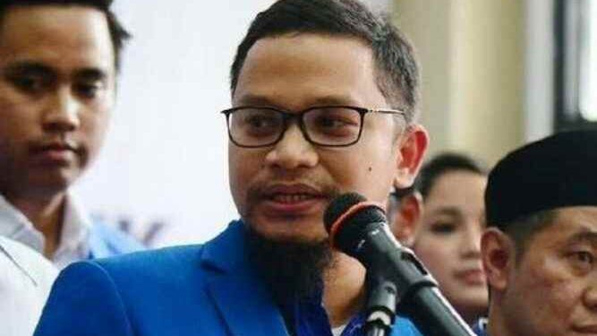 Hanafi Rais Mundur dari DPR RI dan PAN