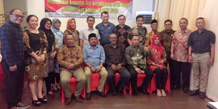 25 Anggota DPRD Kotamobagu Ikut Bimtek