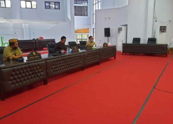 Mekal Wakili Ketua DPRD se-Sulut Sambutan di Penyampaian LHP BPK