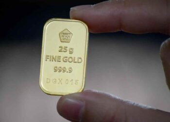 Harga Emas Antam Turun