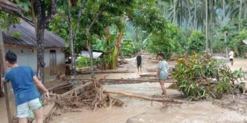Sebanyak 1.141 Kepala Keluarga di Bolsel Terdampak Banjir