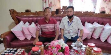 Kunjungi Kabag Tapem, Bupati Berikan Semangat dan Doakan Kesembuhan