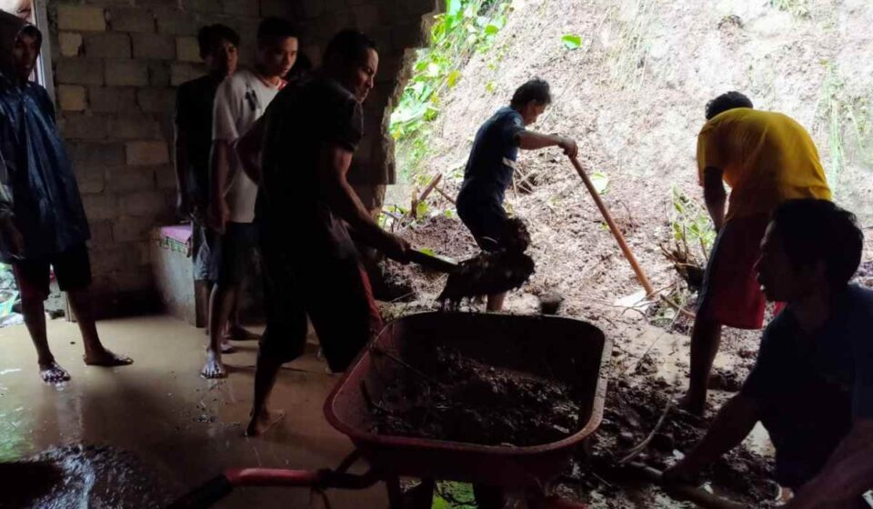 Curah Hujan Tinggi, Sejumlah Rumah di Desa Luwoo Terendam Banjir dan Longsor