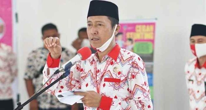 
Di Bolsel, Bupati Iskandar Akan Jadi Orang Pertama Divaksin