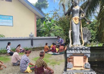 Dewi Saraswati Simbol Ilmu Pengetahuan, Setahun Dua Kali Siswa Werdhi Agung Bermunajat Kepadanya