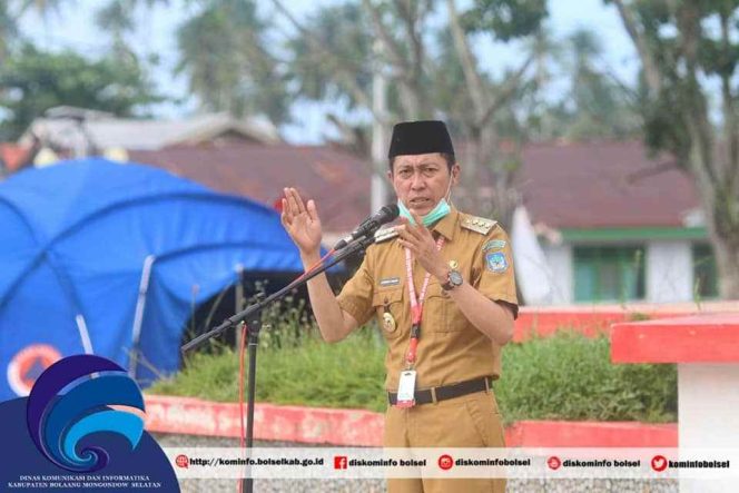 
Bupati Ajak ASN Bolsel Gotong Royong Bersihkan Rumah Warga Terdampak Banjir dan Longsor