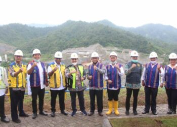 Wamen PUPR Tinjau Proyek di Pindol, Sekda Bolmong Mendampingi