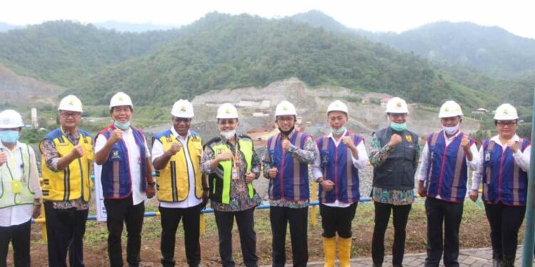 Wamen PUPR Tinjau Proyek di Pindol, Sekda Bolmong Mendampingi