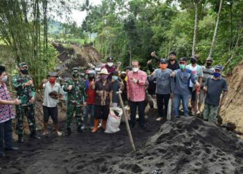 Pangdam XIII/Merdeka Tinjau Pelaksanaan TMMD ke-108 di Kabupaten Minahasa