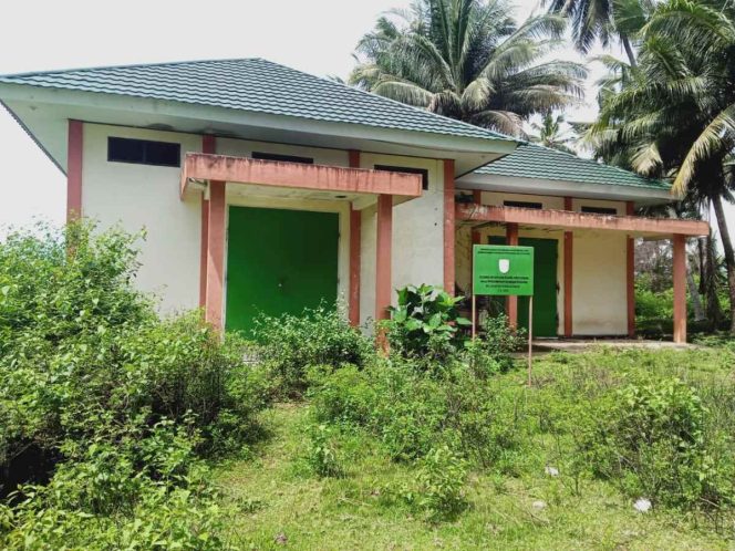 
Dibangun dengan Anggaran Hampir Rp1 Miliar, 4 Tahun 2 Bangunan di Kecamatan Pinogaluman tak Difungsikan   