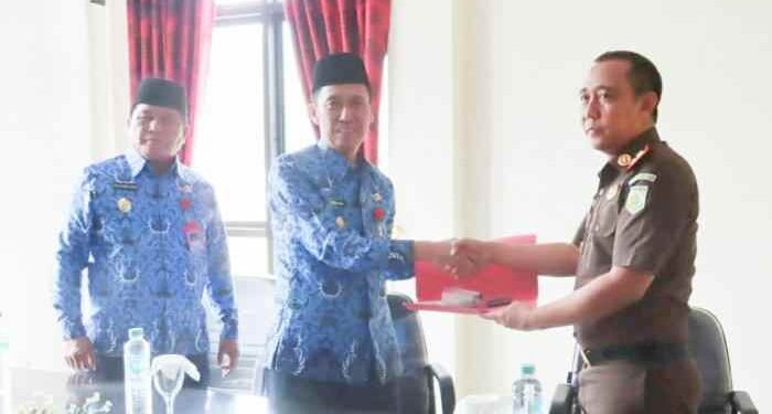 Kunker, Kejari dan Bupati Bahas Pendampingan Refocusing Anggaran