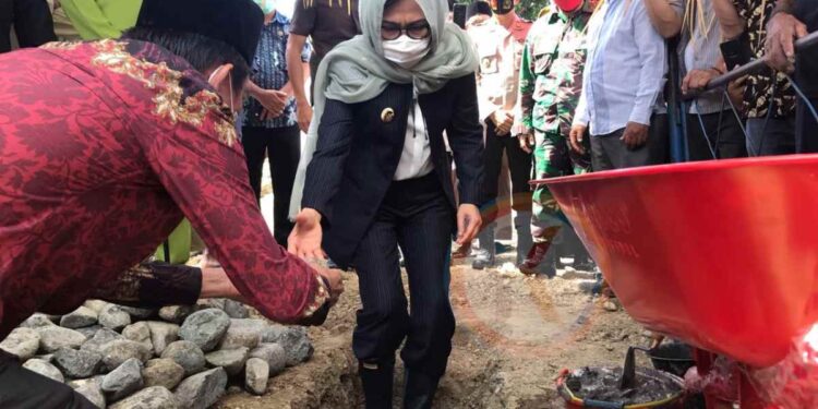 Pembangunan Masjid Al-Hidayah Lolak Dimulai, Yasti: Ada Dana Tambahan Rp200 Juta dari Pemkab dan Hamba Allah