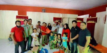 Hari Merdeka, Jurnalis Bolsel Serahkan Bantuan untuk Warga Terdampak Banjir