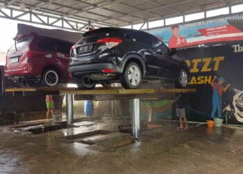 Bisnis Cuci Kendaraan, Ichal Sukses Raup Omset Jutaan Perbulan