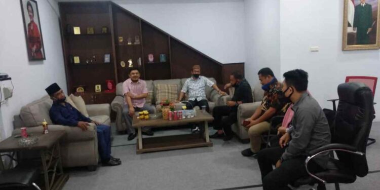 Kunjungan DPRD Bonbol dan Gorut Disambut Langsung Ketua DPRD Kotamobagu