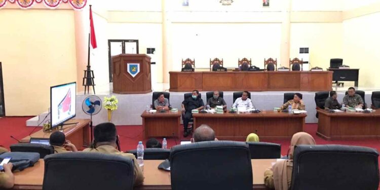 Bapemperda DPRD Gelar Rapat Ranperda RDTR Perkotaan Lolak