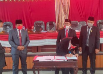 Paripurna KUPA-PPAS Perubahan 2020 Dihadiri Bupati dan Wabup