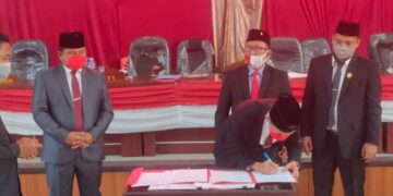 Paripurna KUPA-PPAS Perubahan 2020 Dihadiri Bupati dan Wabup