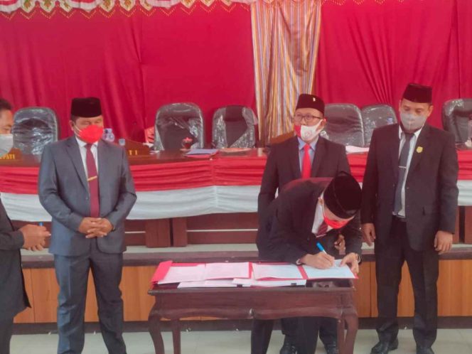 
Paripurna KUPA-PPAS Perubahan 2020 Dihadiri Bupati dan Wabup