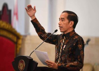 Hari Batik Nasional, Jokowi Ajak Masyarakat Pakai Masker Motif Batik
