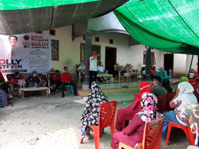 
Masyarakat Batu Hamba dan Nunuk Satukan Dukungan untuk BERKAH dan Olly-Steven