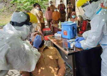 ASN Bolsel di Kantor BPKPD Jalani PemeriksaanSWAB Test