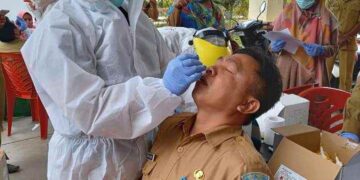 Cegah Penyebaran Covid-19,  BKPSDM SWAB Massal ASN dan Honorer