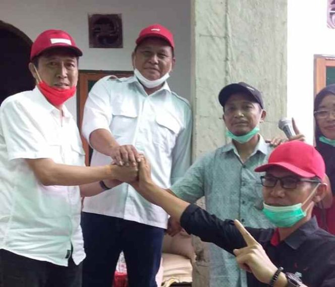 
Pasangan BERKAH Makin Kuat, Ketua Ranting PAN Tobayagan Nyakan Dukungan dan Siap Menangkan