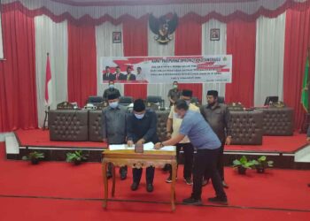 DPRD Kotamobagu Tetapkan Perda Perubahan APBD 2020