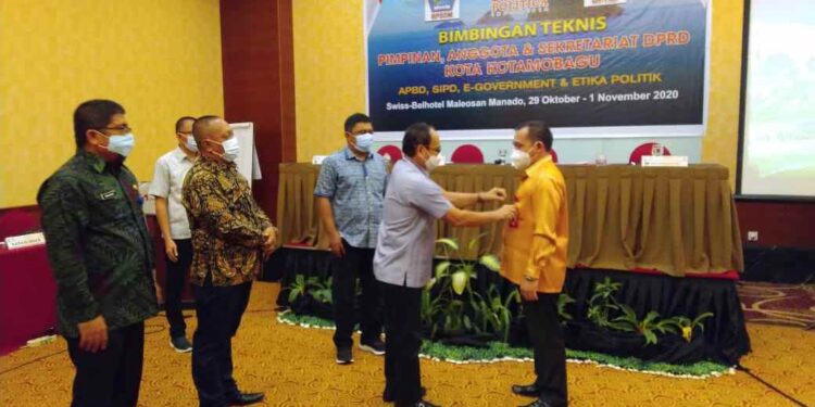 25 Anggota DPRD Kotamobagu Ikut Bimtek