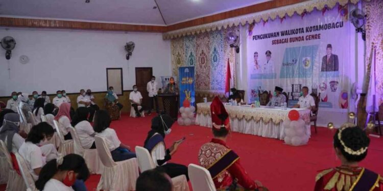 Dinobatkan Bunda Genre, Tatong: Stop Seks Bebas