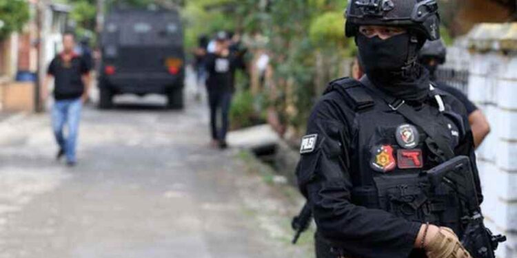 Densus 88 Tangkap 4 Terduga Teroris di Bekasi