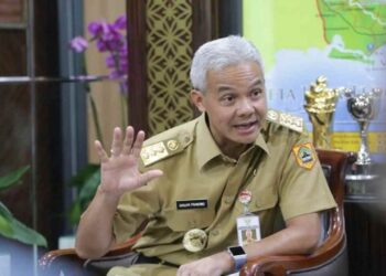 Ganjar Dukung Langkah “Judicial Review” RUU Ciptaker