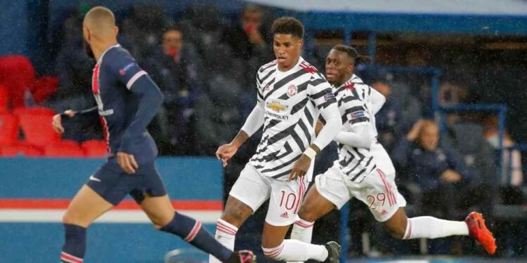 MU Tundukkan PSG di Kandang