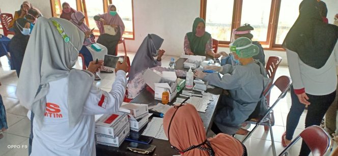 
KPU Bolsel Rapid Test Penyelenggara di Kecamatan Pinolosian
