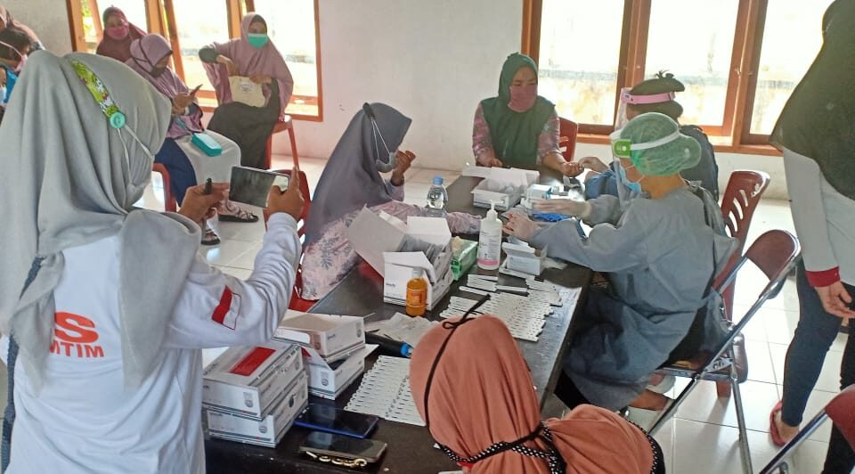 KPU Bolsel Rapid Test Penyelenggara di Kecamatan Pinolosian