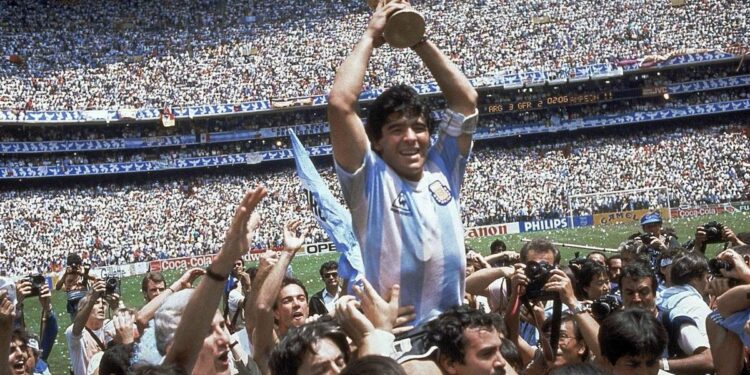 Maradona Meninggal Dunia