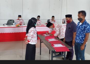 Pemda Bolsel Serahkan Dana Hibah untuk Pembangunan 49 Tempat Ibadah