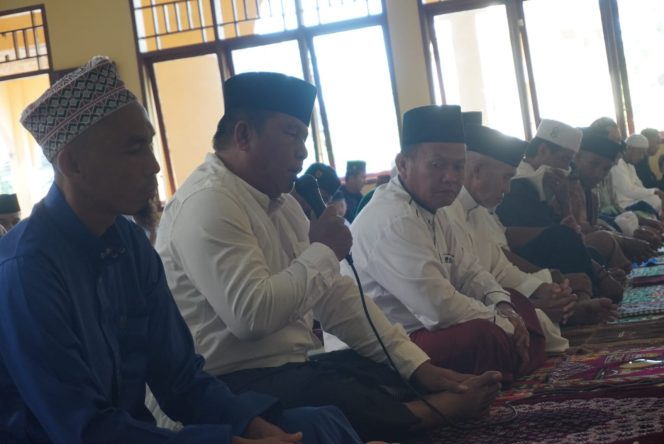 
Perayaan Idul Adha di Bolsel, Wabup Ajak Masyarakat Teladani Keihklasan Nabi Ibrahim AS dan Nabi Ismail AS