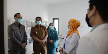 Bersama Ketua TP-PKK Kotamobagu, Pj. Walikota Tinjau Sejumlah Fasilitas di RSUDKK