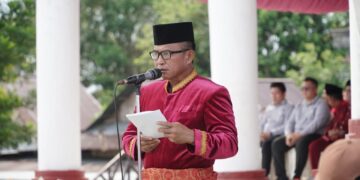 Pjs Bupati Tahlis Gallang Pimpin Upacara HUT ke-175 Bolaang Uki