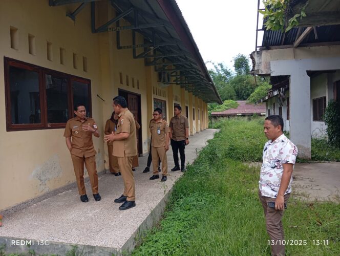 
Sambangi Kantor Dispernaker, Weny Janji Tingkatkan Kualitas BLK