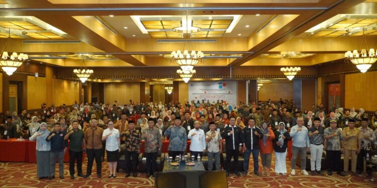 Deddy Abdul Hamid Buka Bimtek Peningkatan Kapasitas BPD se-Bolsel